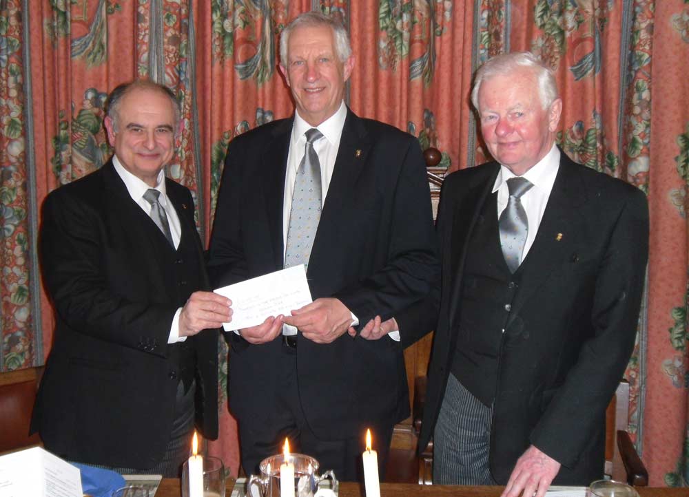 Minster Lodge keeps the Festival pot boiling Minster-preso sz