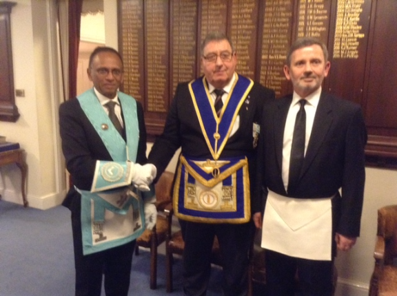 Doric Lodge Presents Cheque