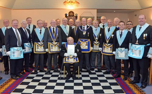 W. Bro Tony Judge receives 60 Year Certificate in Freemasonry | Lincoln Masonic Centre W. Bro Tony Judge receives 60 Year Certificate in Freemasonry | Lincoln Masonic Centre