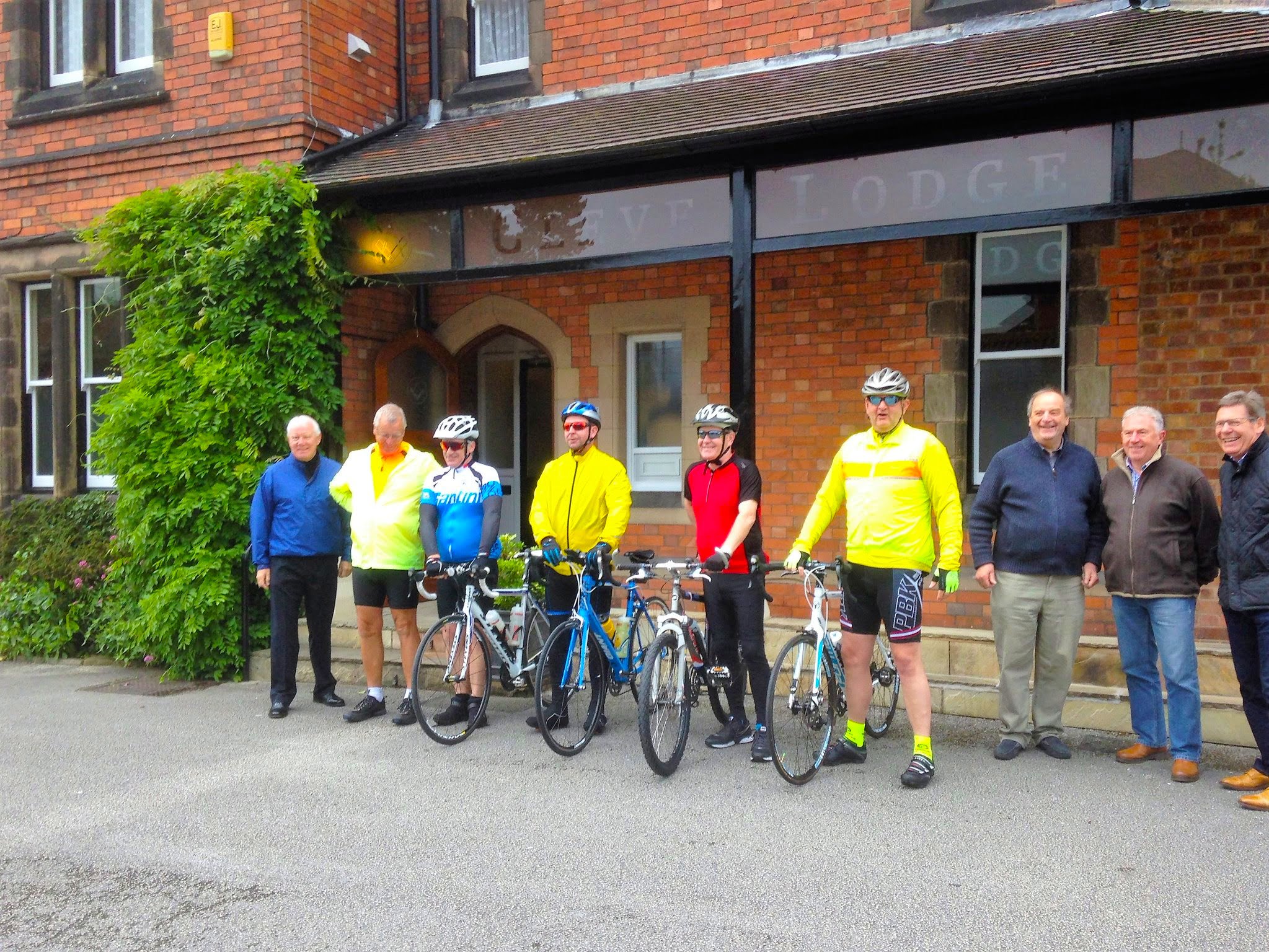 Derbyshire Freemasons Raise £4585 in Cycle Fest