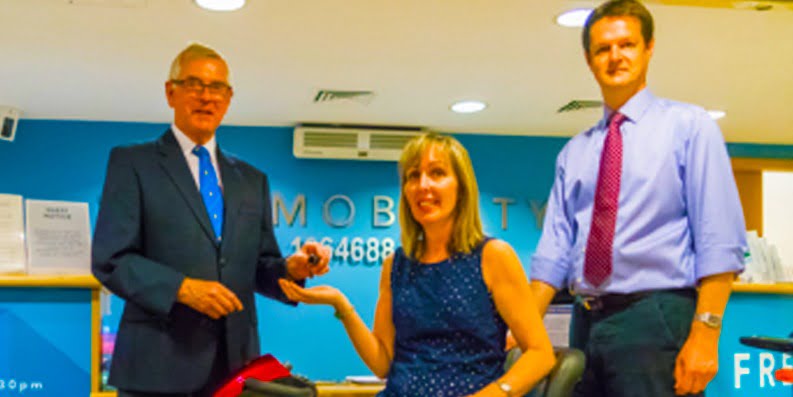 Freemasons donate £1,400 mobility scooter to Shopmobility in Touchwood