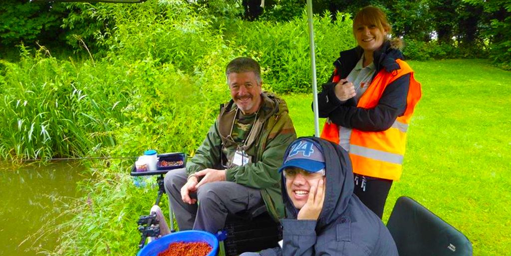 Hertfordshire-MTSFC-host-fishing-day-experience-for-4-schools