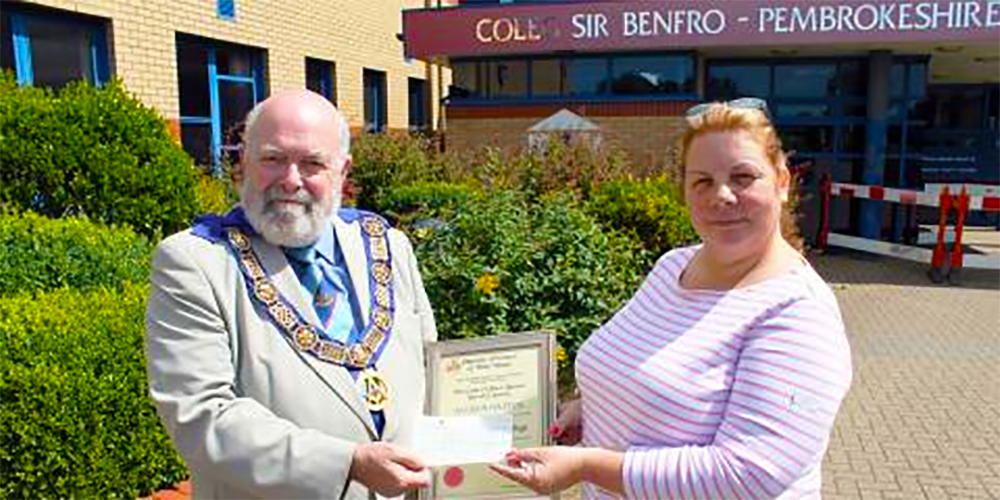 The-Colin-Dare-Masonic-Bursary-Award-2016