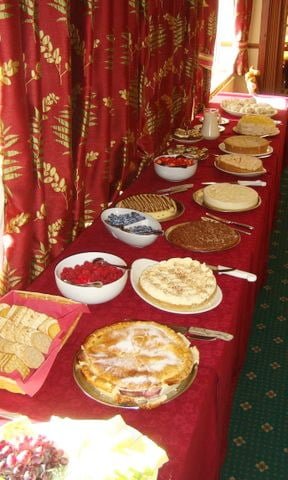 yards-of-desert-tables