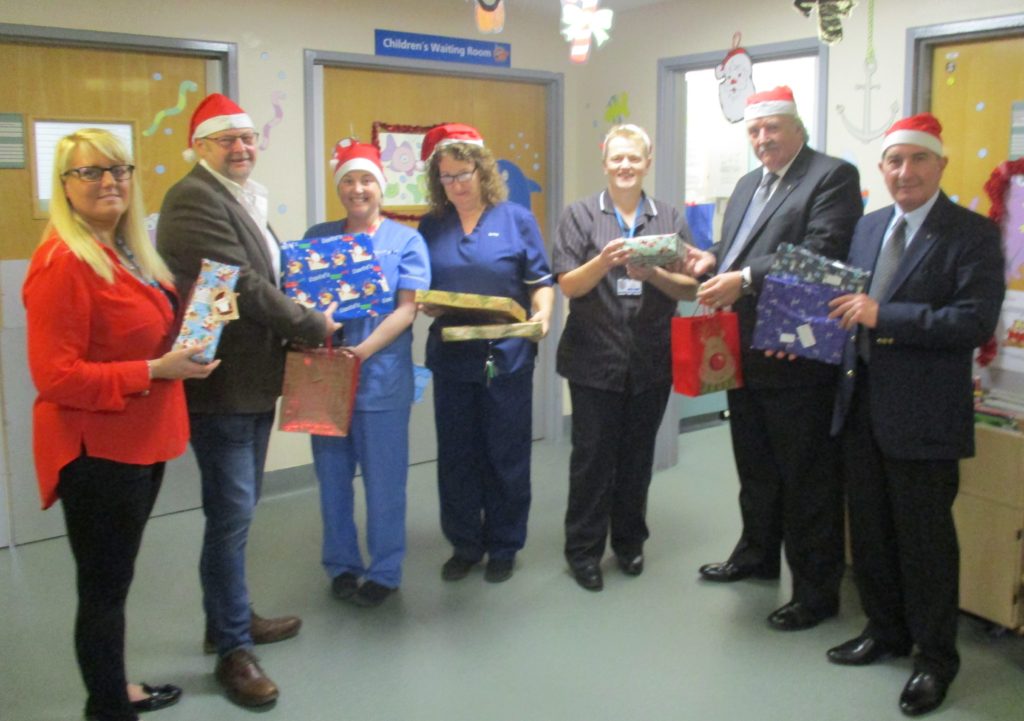 Northfyldegroup.org .ukwp contentuploads201612N Fylde Normoss Round Table send presents to the hospital pic 1 1024x721 5f63752b24a1c27f4b3ca828f2b40251ffa7aeae