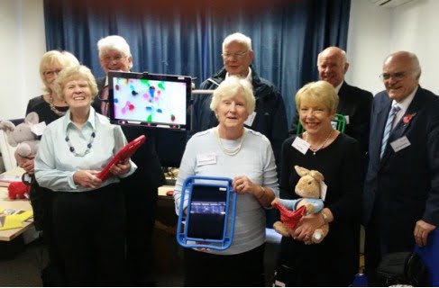 Lifelites donates to Zoe's Place
