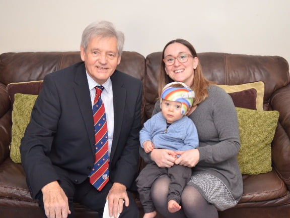 Freemasons make £2000 donation for family in need