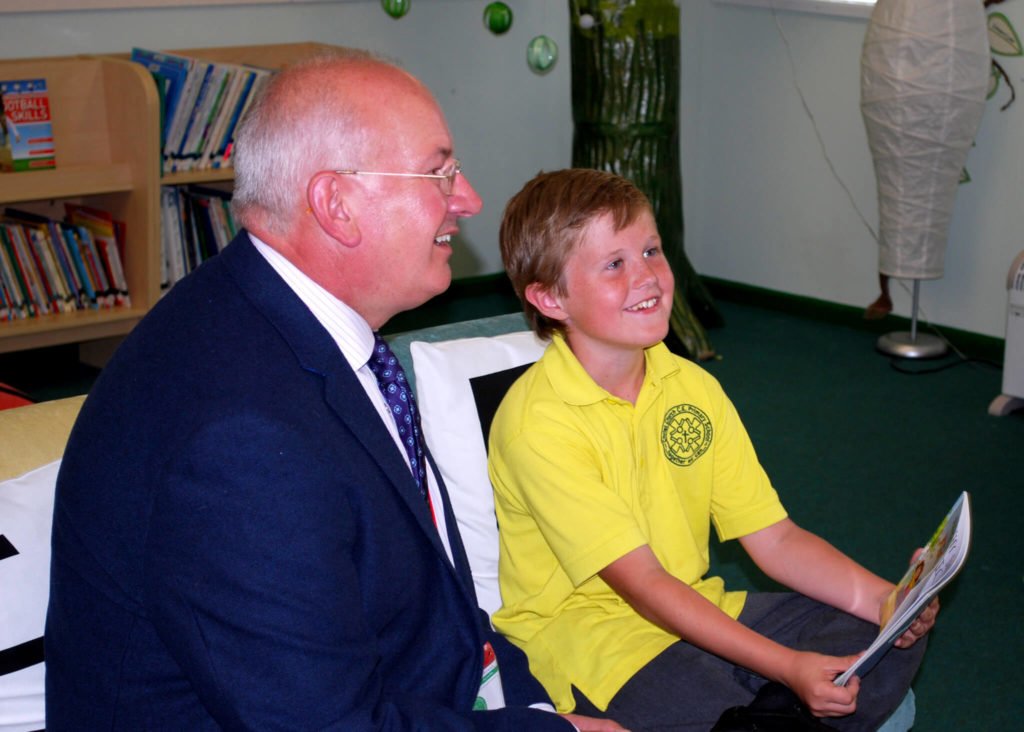 Freemasons donate £31,000 to Beanstalk charity to help children with reading difficulties