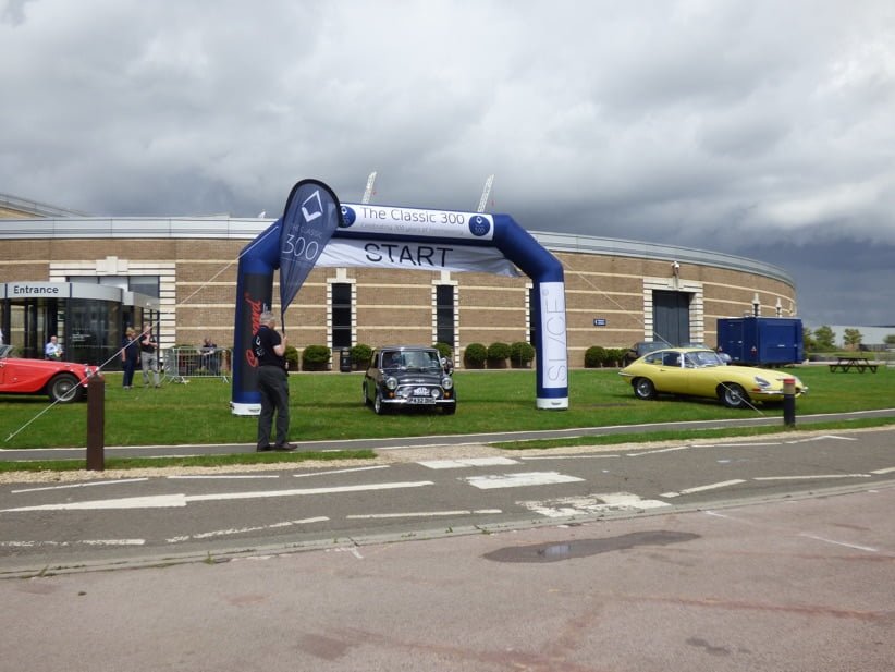 Daventry Entry in Classic 300 Car Rally Photo of Jason and Tony under starter's orders