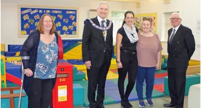 Pic of Freemasons donate £15,000 to Home-Start Wirral helping vulnerable mothers