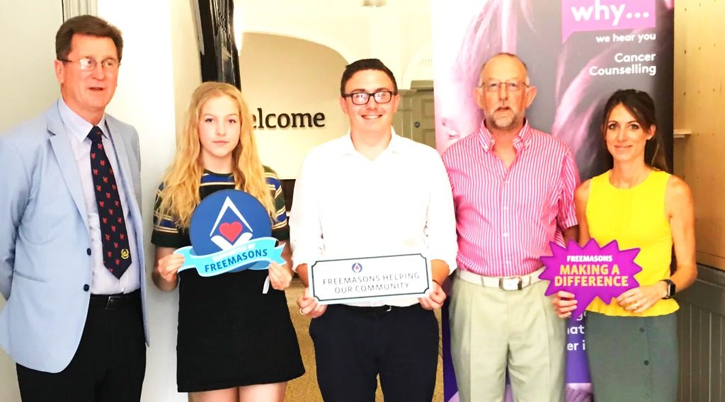 Freemasons donate £5000 to Frome-based counselling charity