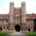 Cambridge Queens%27 Gatehouse f7279033ab5ccd3afcc4fbbcdc478d03f4f8a7e1
